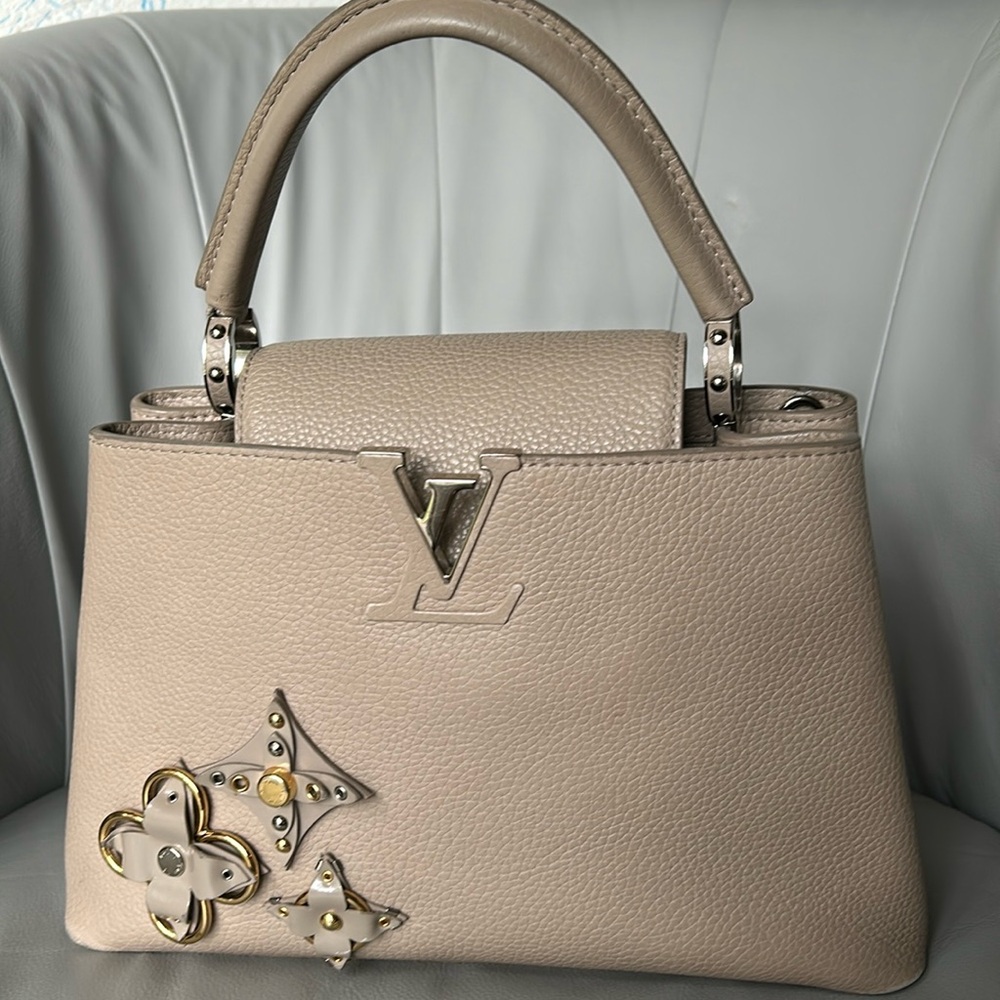 Louis Vuitton Capucines PM